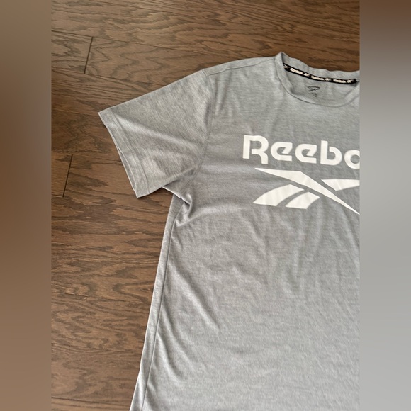 Reebok Mens Large Intersect  Race Athletic Sports Training  logo top  shirt Gray - Picture 2 of 9